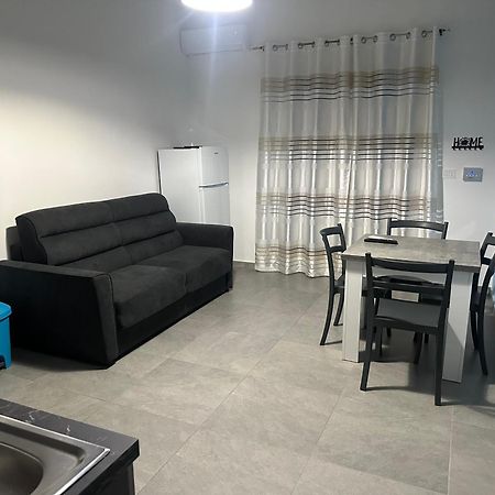 Nathouse Villafranca Tirrena Exterior foto