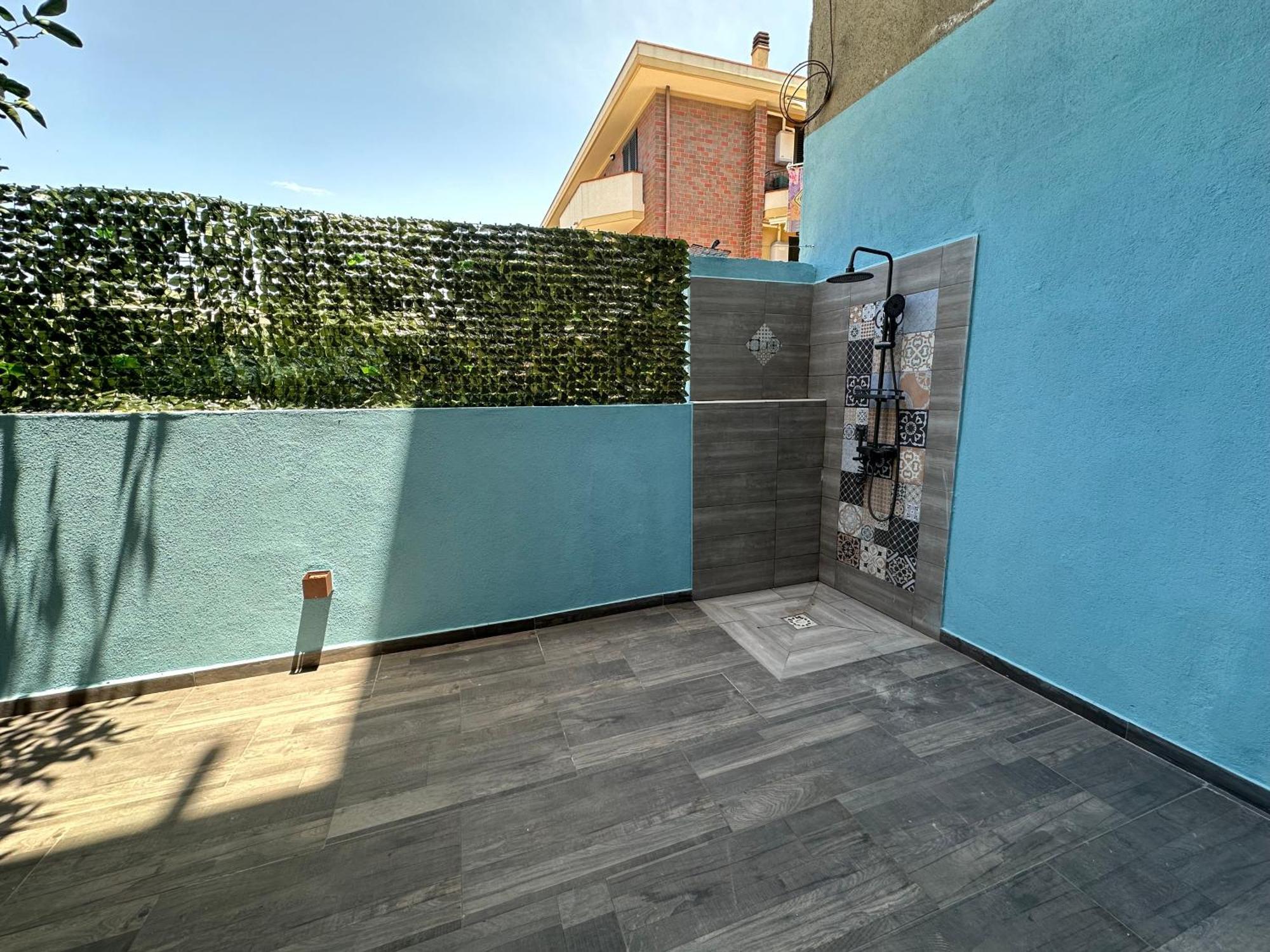 Nathouse Villafranca Tirrena Exterior foto