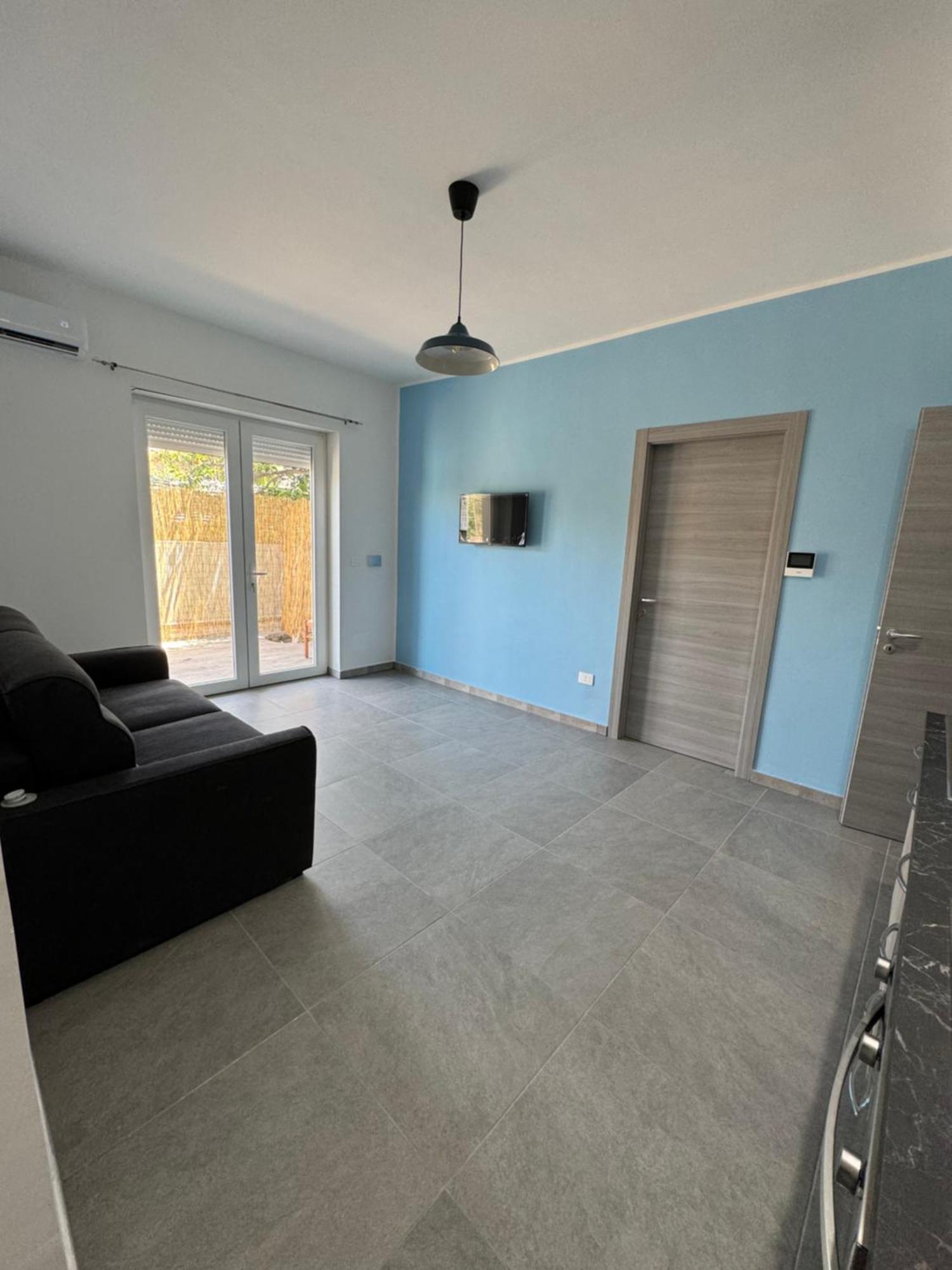 Nathouse Villafranca Tirrena Exterior foto