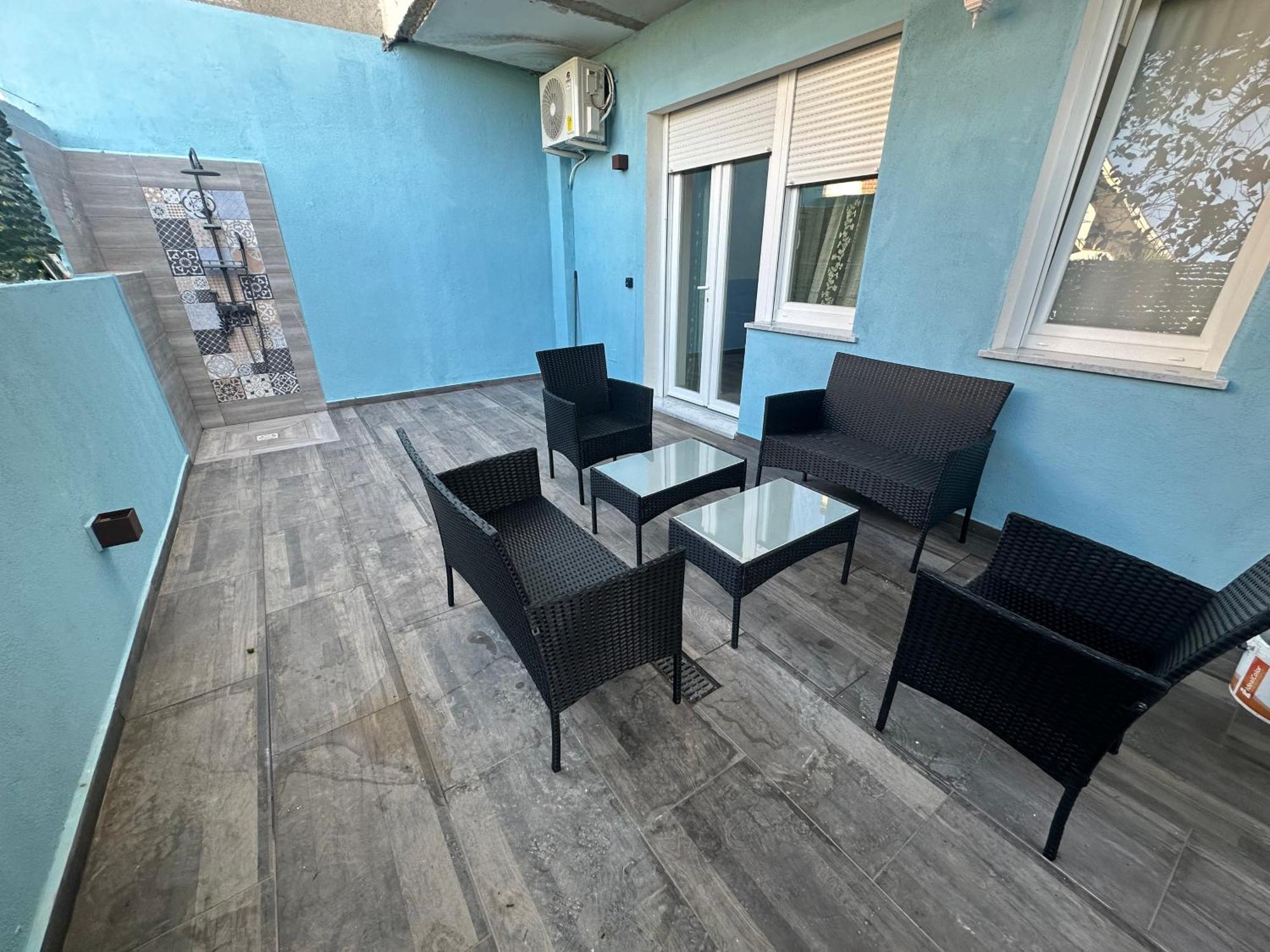 Nathouse Villafranca Tirrena Exterior foto